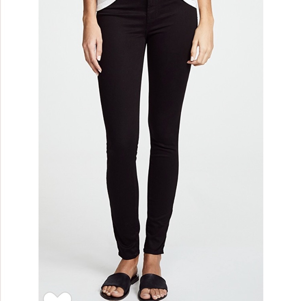 SOLD! J Brand Black Supper Skinny Jean